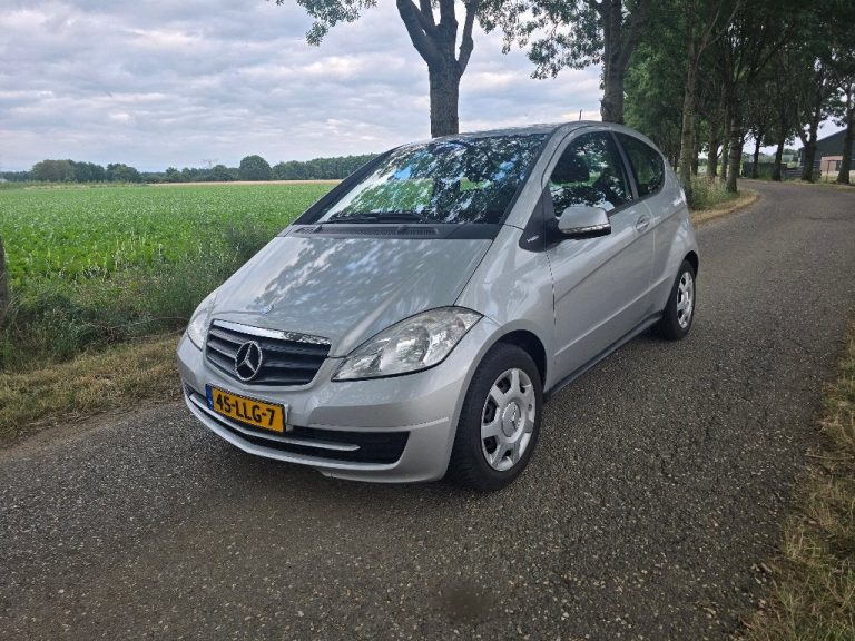 MERCEDES-BENZ A-KLASSE A160 1.5I 2010